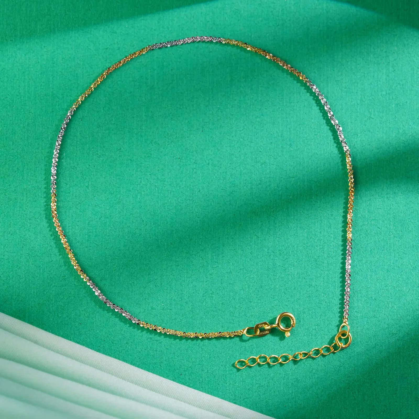 Tricolor Gleam Anklet