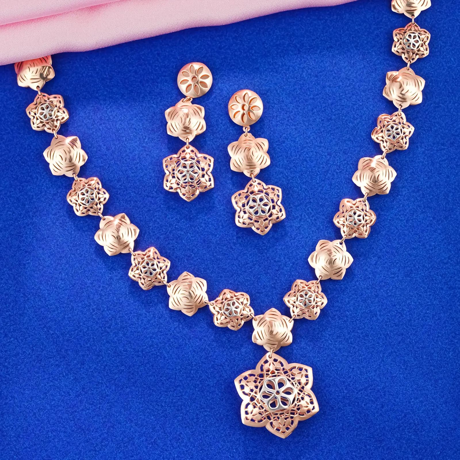 BloomCraft Filigree Necklace Set