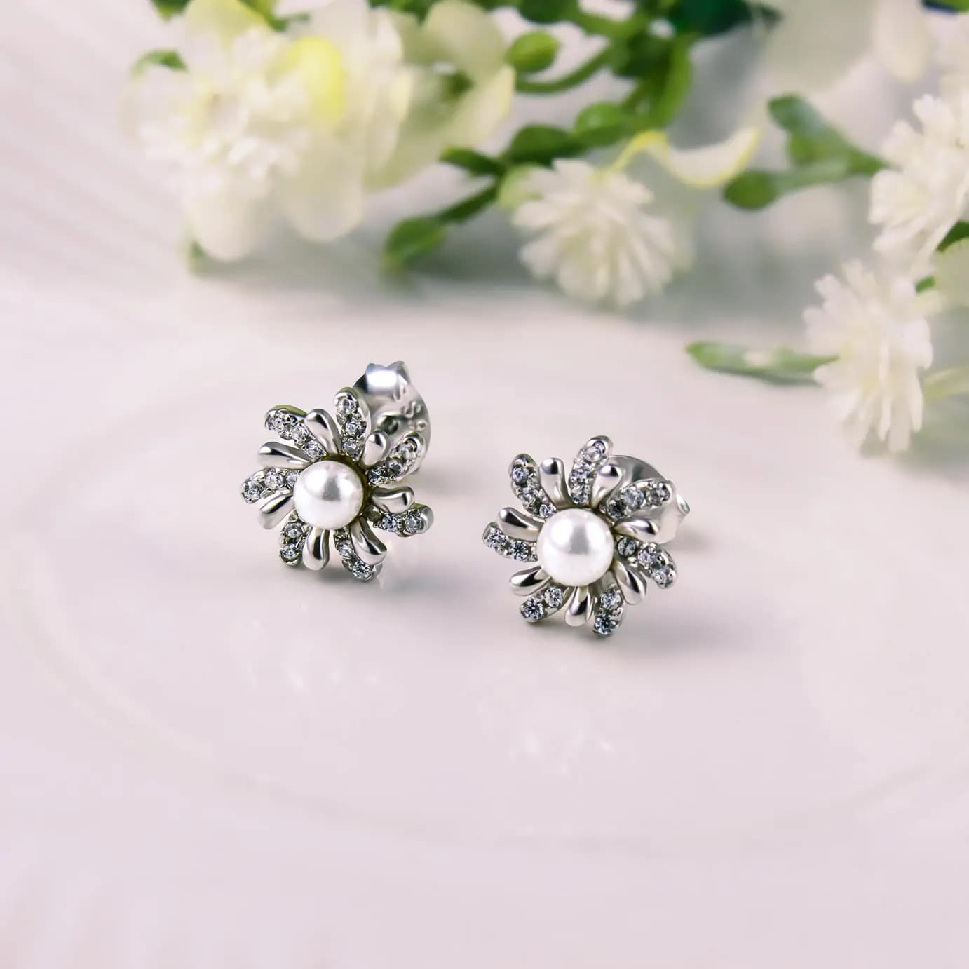 Swirl Bloom Pearl Silver Studs