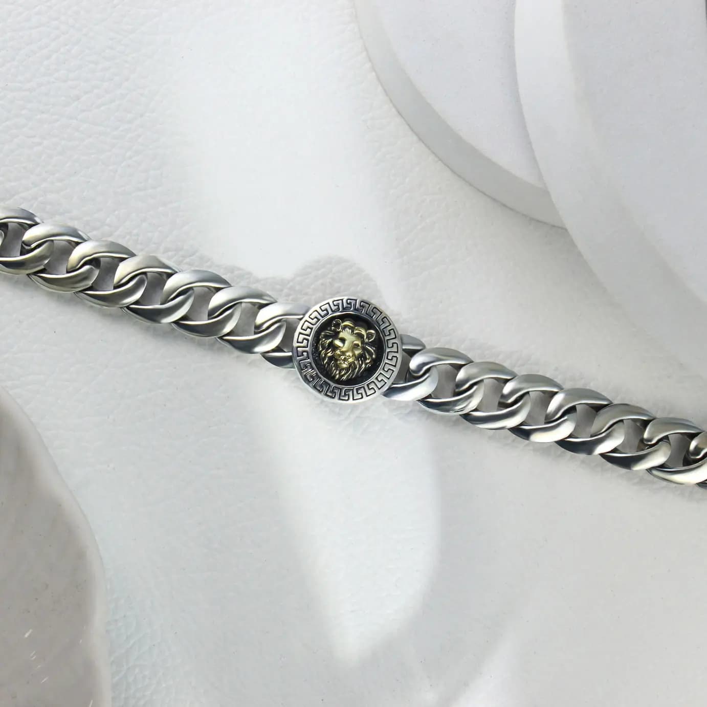 Royal Lion Emblem Silver Bracelet Royal Lion Emblem Silver Bracelet